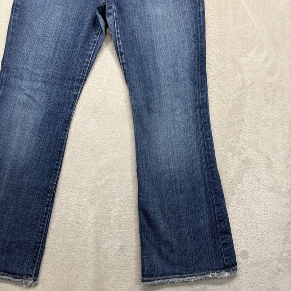 Vintage GAP Jeans Women's 10 Ankle Curvy Low Rise Flared Med Wash Distressed Hem - Picture 2 of 13